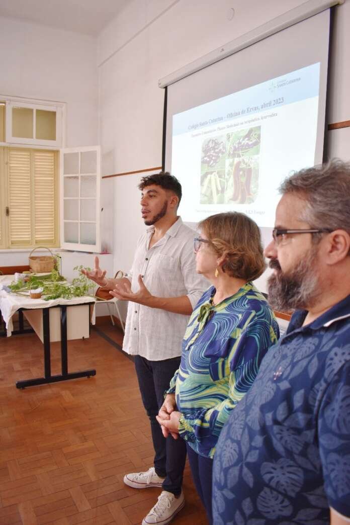 Encontro comunitário aborda a visão do Ayurveda sobre as plantas medicinais