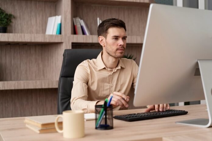 Modelo híbrido de trabalho prevalece entre CSCs