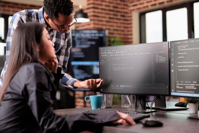 Startup gaúcha lança IA para automação de back-end, liberado como open source