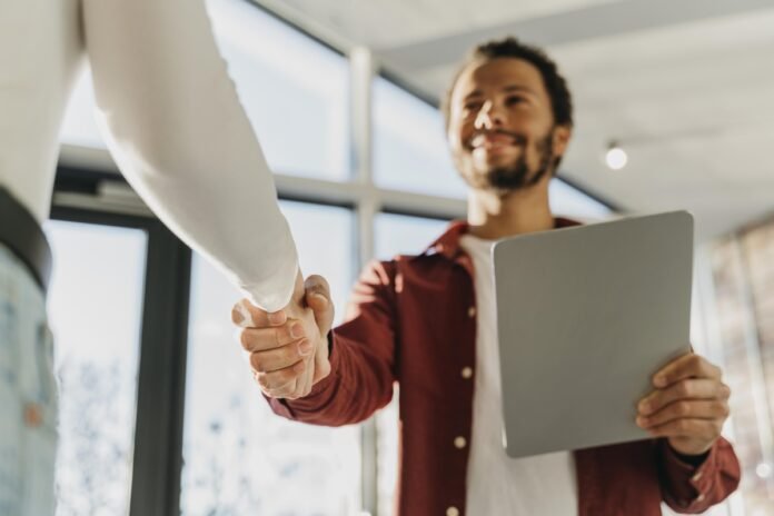 Manpower abre 267 vagas para vendas em todo o Brasil