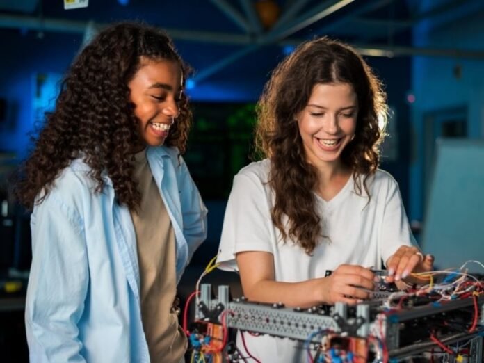 MEC autoriza IES a ofertar cursos técnicos de nível médio MEC autoriza IES a ofertar cursos técnicos de nível médio