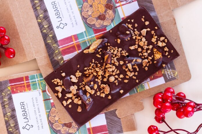 LaBarr - Chocolate com praline de baru e figo - Divulgação